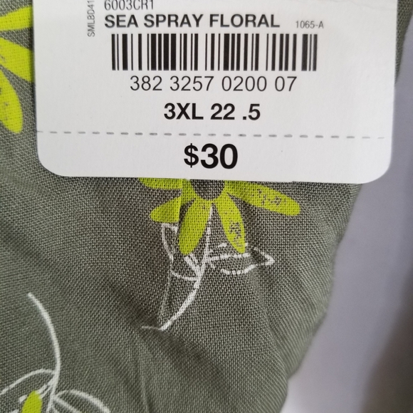 NWT Thereabouts Green Floral Blouse Size 3X - Picture 7 of 10